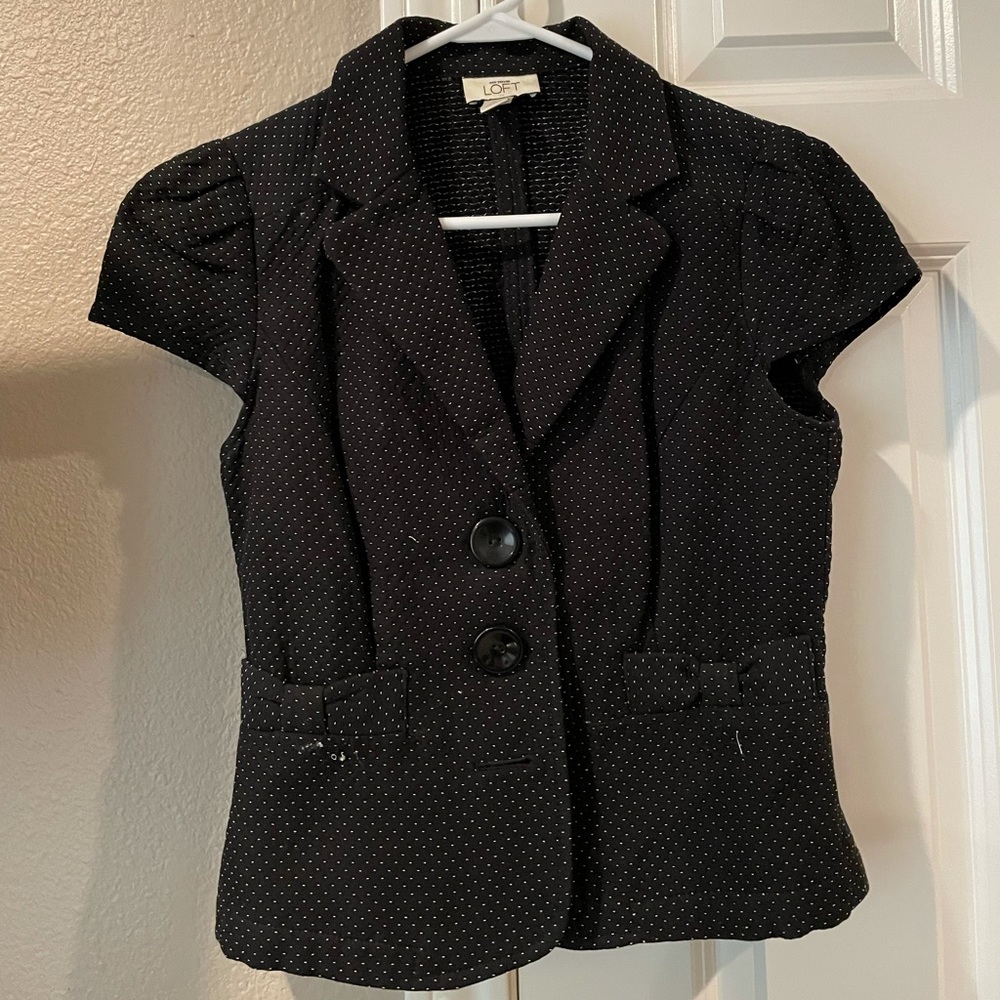 Loft Short sleeve blazer size 2